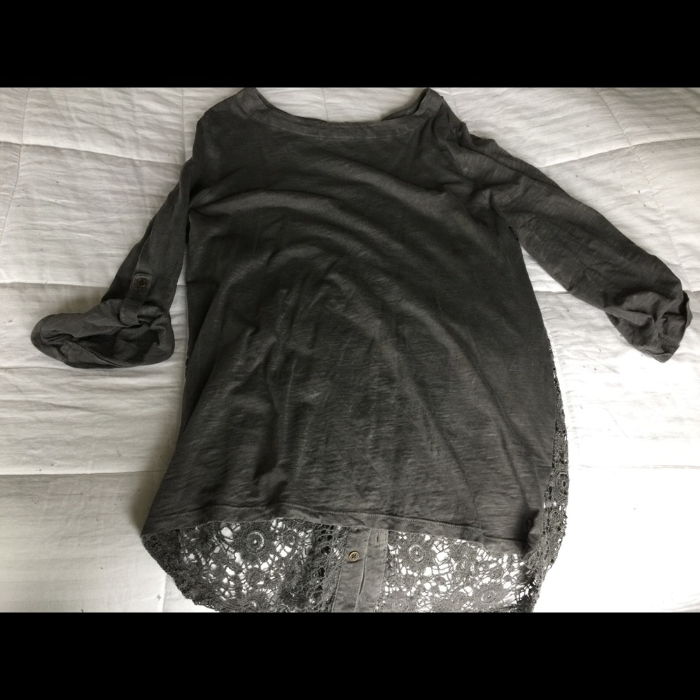 Gray long sleeve top